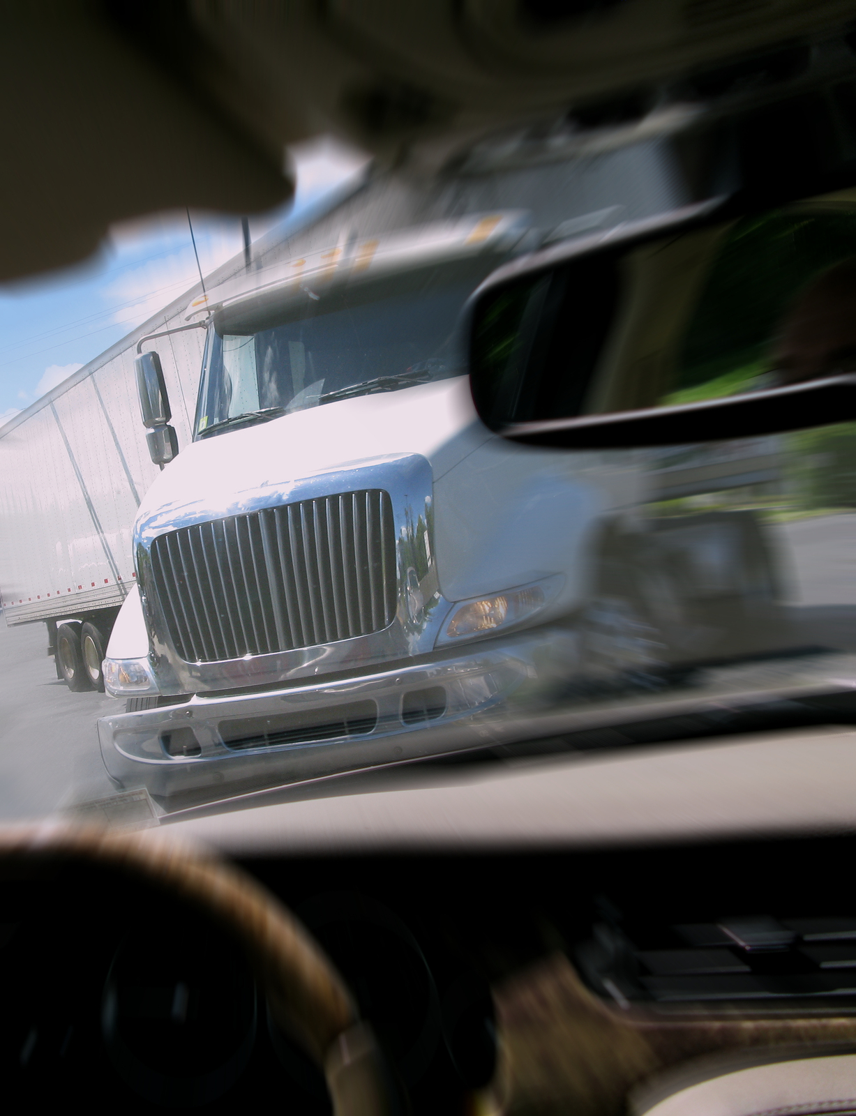 Who’s Liable for Your Truck Accident? Here are Some Possibilities